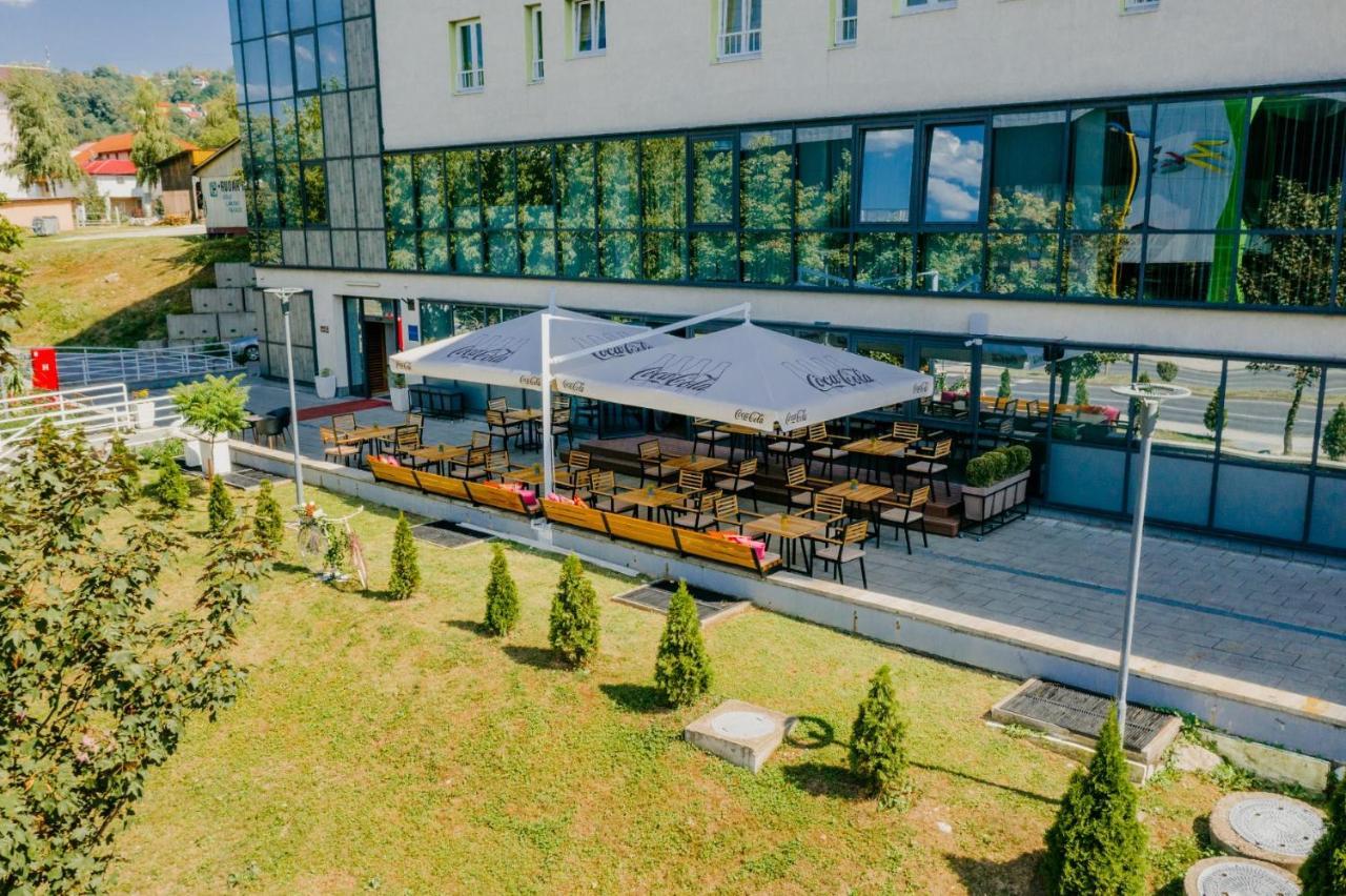 University Hotel Dorrah Tuzla Eksteriør bilde