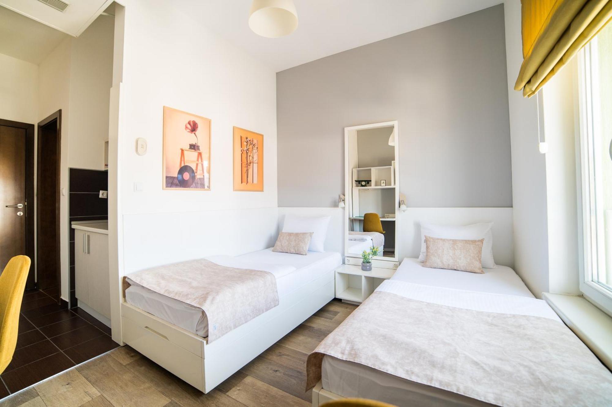 University Hotel Dorrah Tuzla Eksteriør bilde