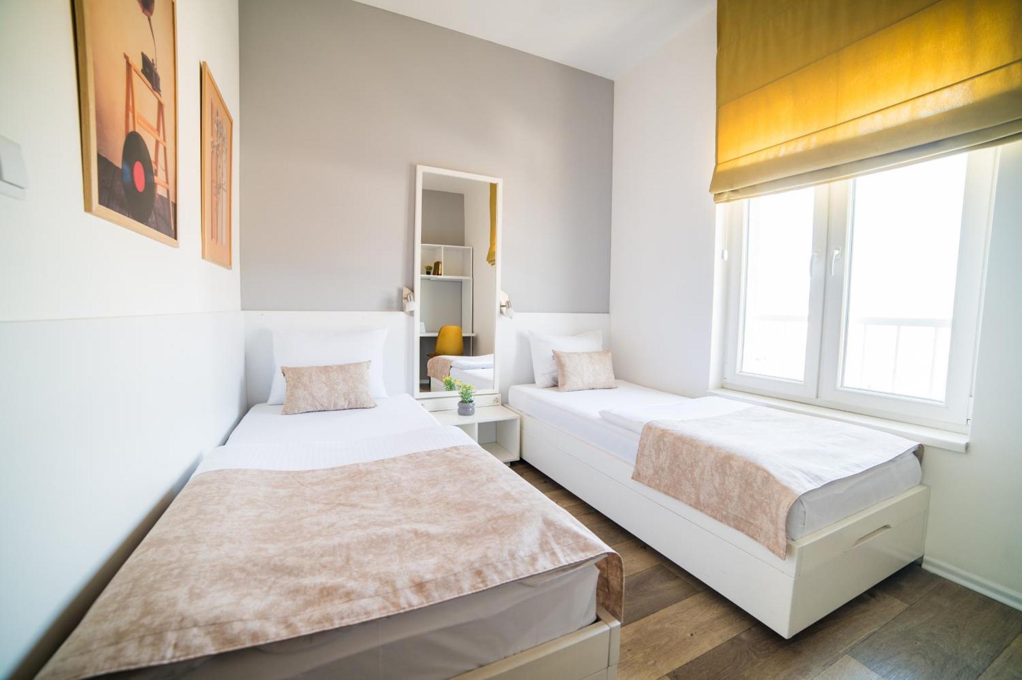 University Hotel Dorrah Tuzla Eksteriør bilde